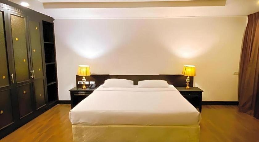 The Heritage Sathorn Suite Hotel Bangkok Exterior foto