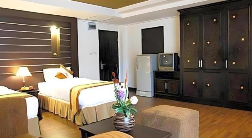 The Heritage Sathorn Suite Hotel Bangkok Exterior foto
